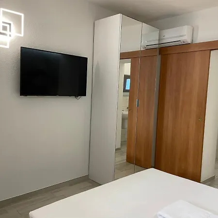 Barrile's Pensión 4*