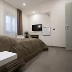 Barrile's Πανσιόν